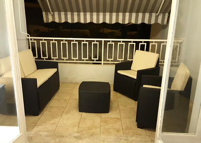 Superbe 3P 2Chambres, 2Terrasses Cannes Centre-Ville, 4 Min A Pied De La Croisette Sas-Meredith Loc